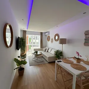 apartamento-san-jorge-premium-malaga.hotelsinnerja.org/